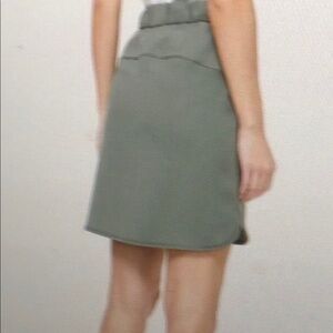 lululemon On the Fly Skirt Green Size 10 Lightweight Stretch